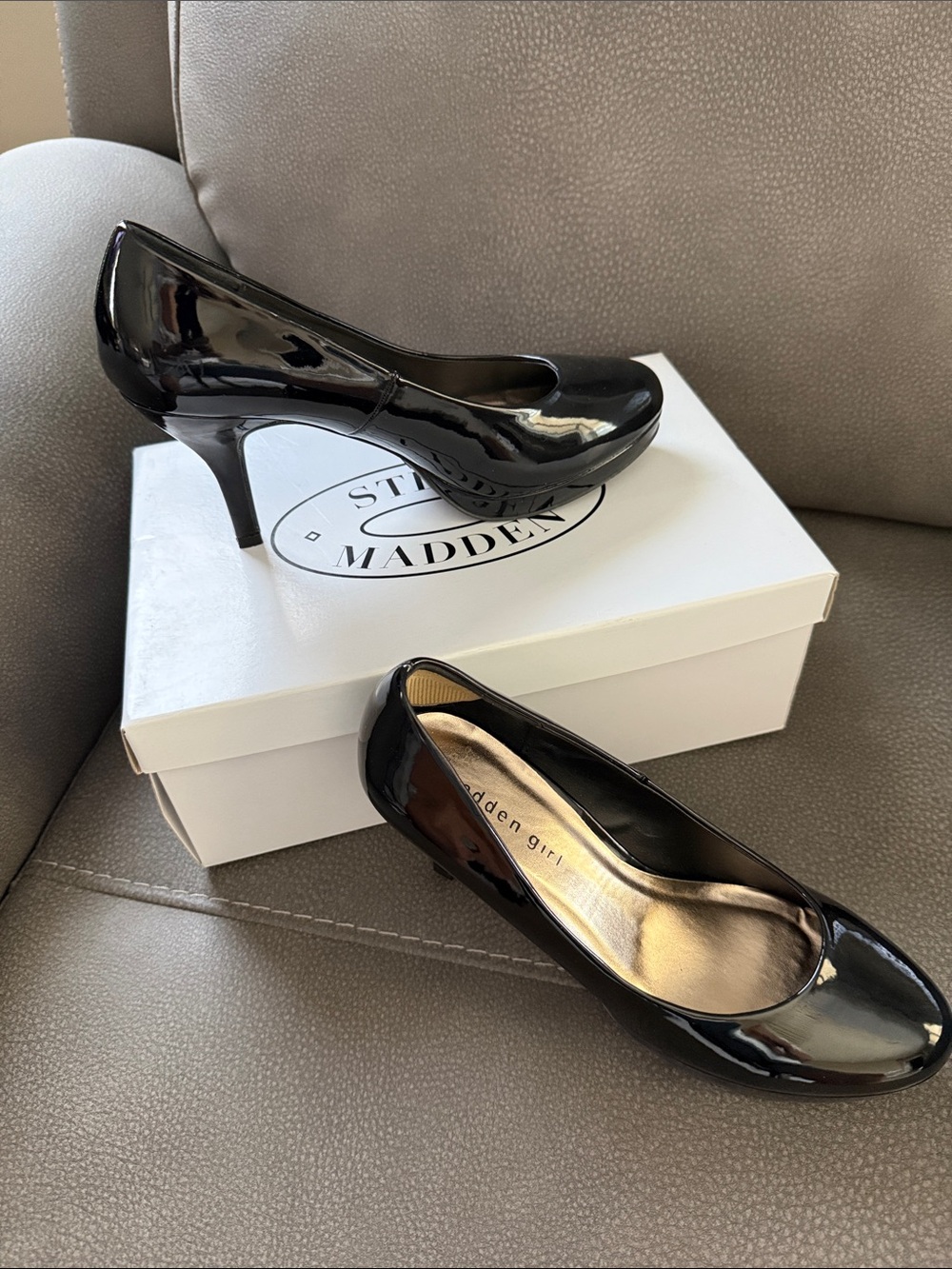 Steve Madden Black Patent Leather Round-Toe High Heels